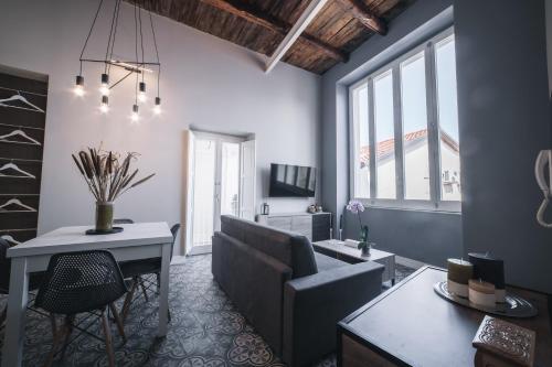 Palazzo Paladini - Luxury Suites in the Heart of the Old Town