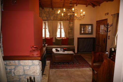  Roes Suites in Kato Loutraki