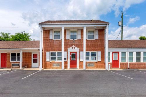 Econo Lodge Woodstock - Shenandoah Valley I-81