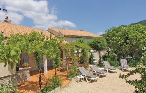 Viesnīcas āriene, Pet Friendly Home In Puy Saint Martin in Puī Senmartēna