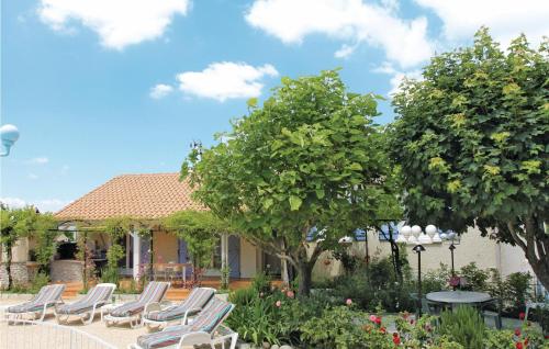 Viesnīcas āriene, Pet Friendly Home In Puy Saint Martin in Puī Senmartēna