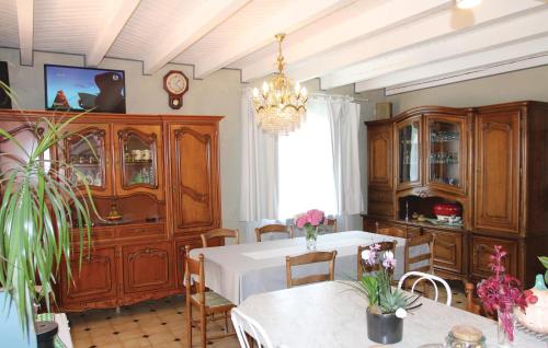 Beautiful Home In Puy Saint Martin With Outdoor Swimming Pool