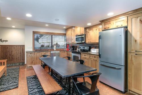 Racquet Club 125 - image 9