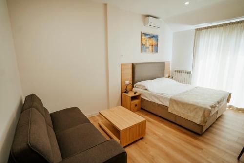 West Apart Hotel – Batumi, IL