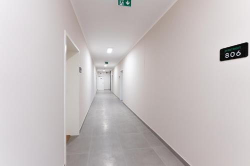 312587066 Metropolitan Star Apart Hotel