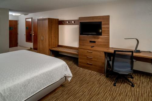 Holiday Inn Express and Suites Pikeville, an IHG Hotel