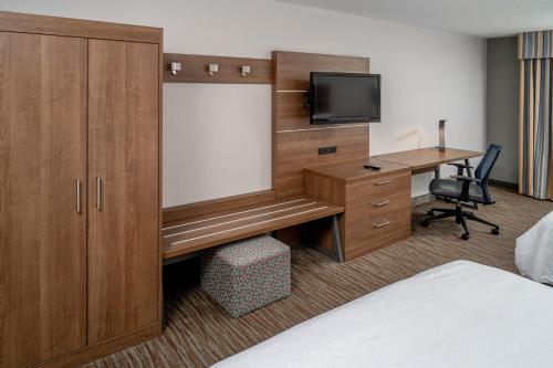 Holiday Inn Express and Suites Pikeville, an IHG Hotel