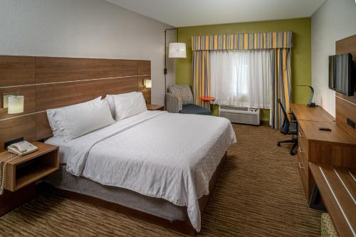 Holiday Inn Express and Suites Pikeville, an IHG Hotel