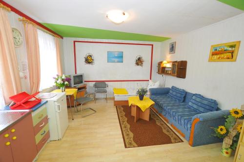 2 sofa beds