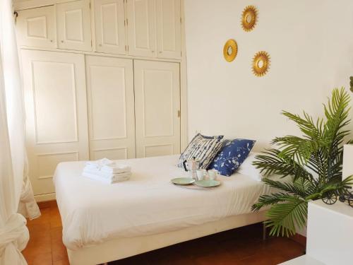 HomeySeville Stunning attic with private terrace and Parking optional, Sevilla (Foto 5)