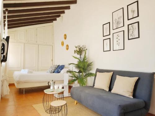 HomeySeville Stunning attic with private terrace and Parking optional
