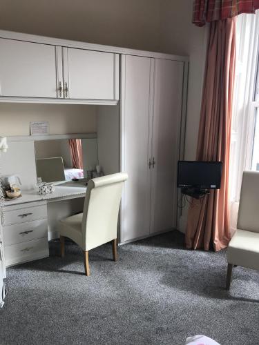 Dorstan Guest House - image 6