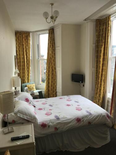 Dorstan Guest House - image 12