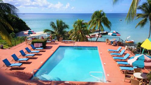 Peldbaseins, Timothy Beach Resort in Kittian Village