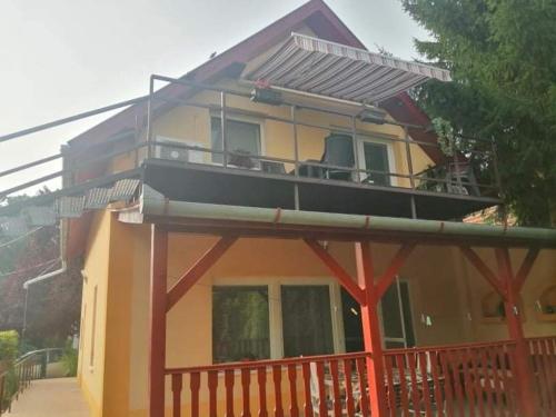 Fuzfa Apartmanhaz in Tamási