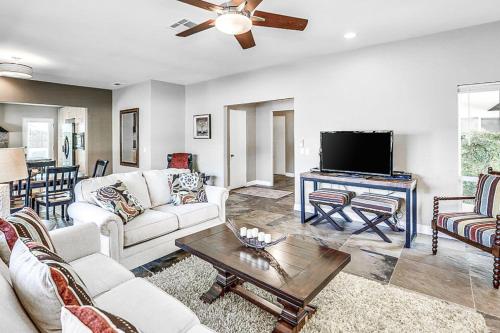 Seville Corner Downtown Condo Permit# 3030 in Palm Springs, USA