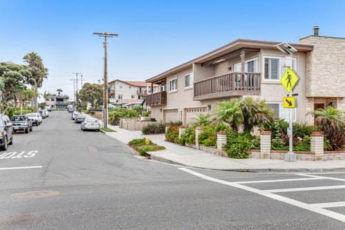 3454 Carlsbad Blvd in Carlsbad, USA