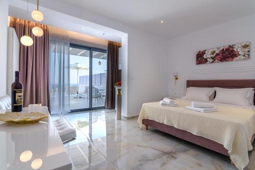 Dionisos Suites