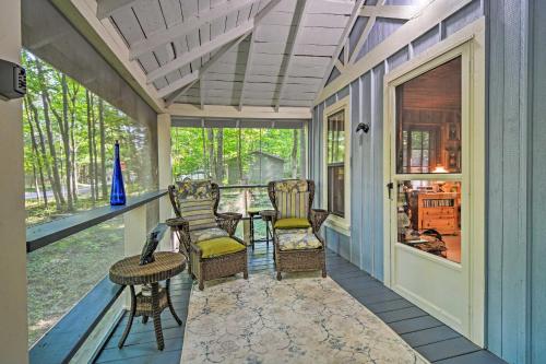 Pet-Friendly One Crow Cottage in Harbor Springs!