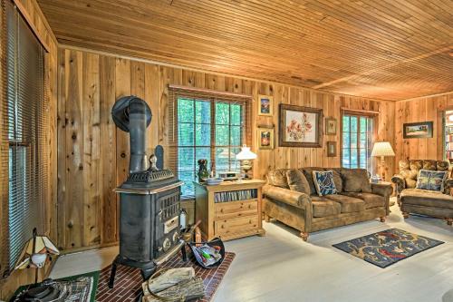 Pet-Friendly One Crow Cottage in Harbor Springs! - image 7