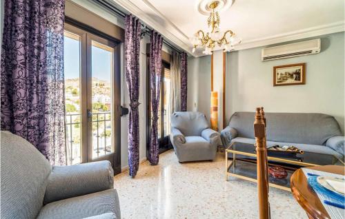 . 3 Bedroom Cozy Apartment In Pegalajar