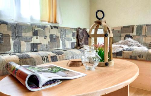  2 Bedroom Lovely Home In Heinkenszand in heinkenszand