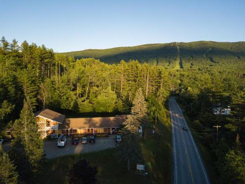 Snowdon Chalet Motel – Londonderry, VT