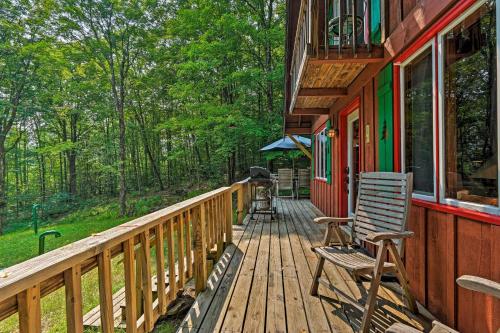 Cozy Treetop Hideaway Near Harriman Reservoir!