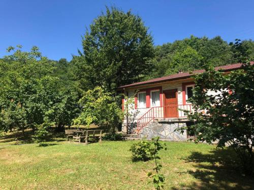 2 bedrooms, 3 beds