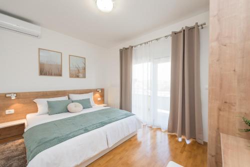 Villa Petra s bazenom, roštiljem i parkingom (Villa Petra s bazenom, rostiljem i parkingom) in Briševo