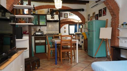 La Taverna di Gianni near the beach Italy Riviera