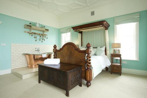 The Beach House - image 14