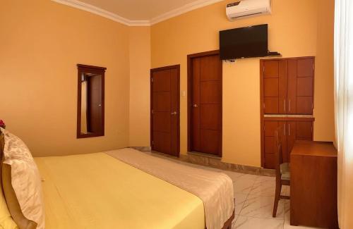 Hostal California Inn