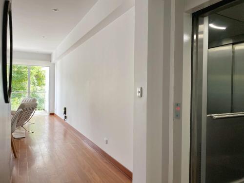 High Ceiling 3BR in the heart of San Isidro