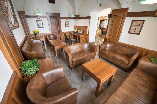 U Medvidku-Brewery Hotel - image 3