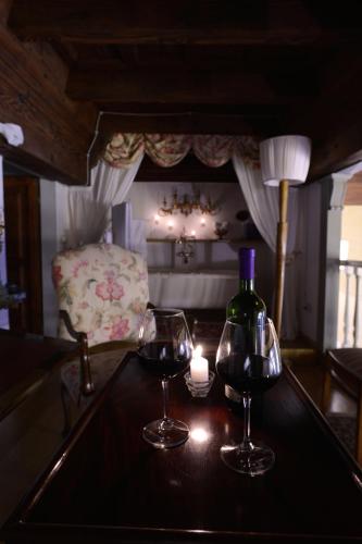 Luxury Suite image 9