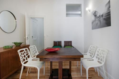 Alfama - Sé Cathedral | Lisbon Cheese & Wine Apartments - image 5