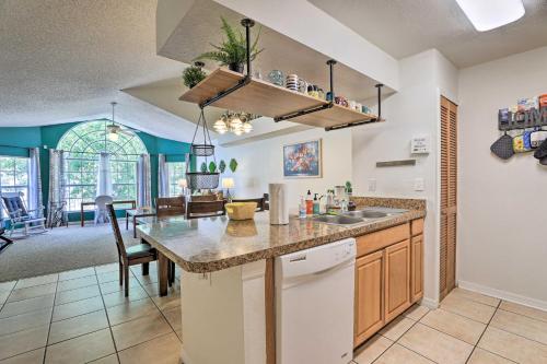Laguna Bay Townhome with Pool Access and More! - image 4