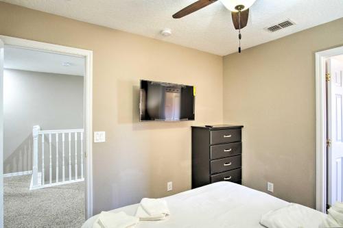 Spacious Family Escape with Lanai and Game Room!