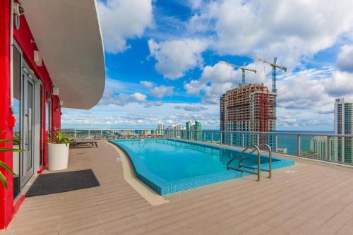 Modern 1 bedroom rental Beachwalk Miami 7th floor - image 2