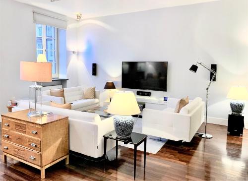 Luxury Apartments MONDRIAN Market Square III - image 6