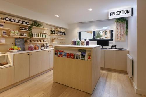 ردهة, Appart'hôtel Bellamy Chamonix (Appart'hotel Bellamy Chamonix) in لي كراي