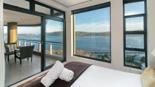 Dazzling View, Knysna - Stunning holiday villa with roof deck & 360° views, Knysna (zdjęcie 6)