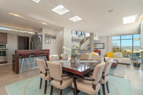 Létesítmények, Dazzling View, Knysna - Stunning holiday villa with roof deck & 360° views in Knysna Csúcs