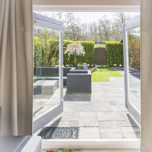  Vakantiehuis op Villapark Oesterbaai aan zee , met speeltuin grenzend aan de tuin in Wemeldinge