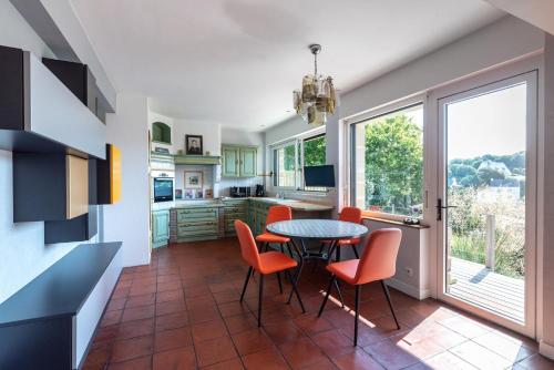 廚房, Kereol in 坎佩爾市中心