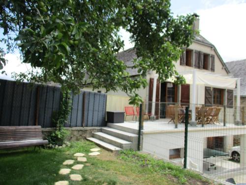 Entrada, Grand gite à la montagne Lescun 64, Vallée d'Aspe ,loué du samedi au samedi (Grand gite a la montagne Lescun 64, Vallee d'Aspe ,loue du samedi au samedi) in Lourdes City Center
