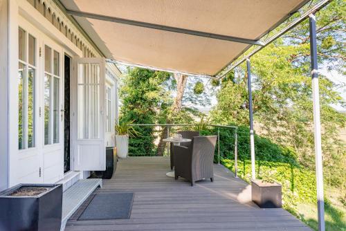 Bungalow with Patio