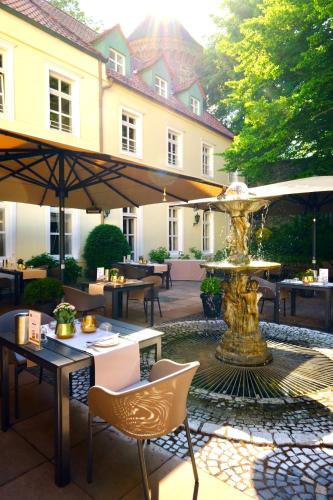 Best Western Premier Parkhotel Engelsburg - image 3