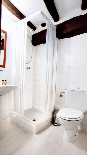 Vannas istaba, Casa independiente y completa con una habitación "Venta de Cidones" (Casa independiente y completa con una habitacion "Venta de Cidones") in Cidones